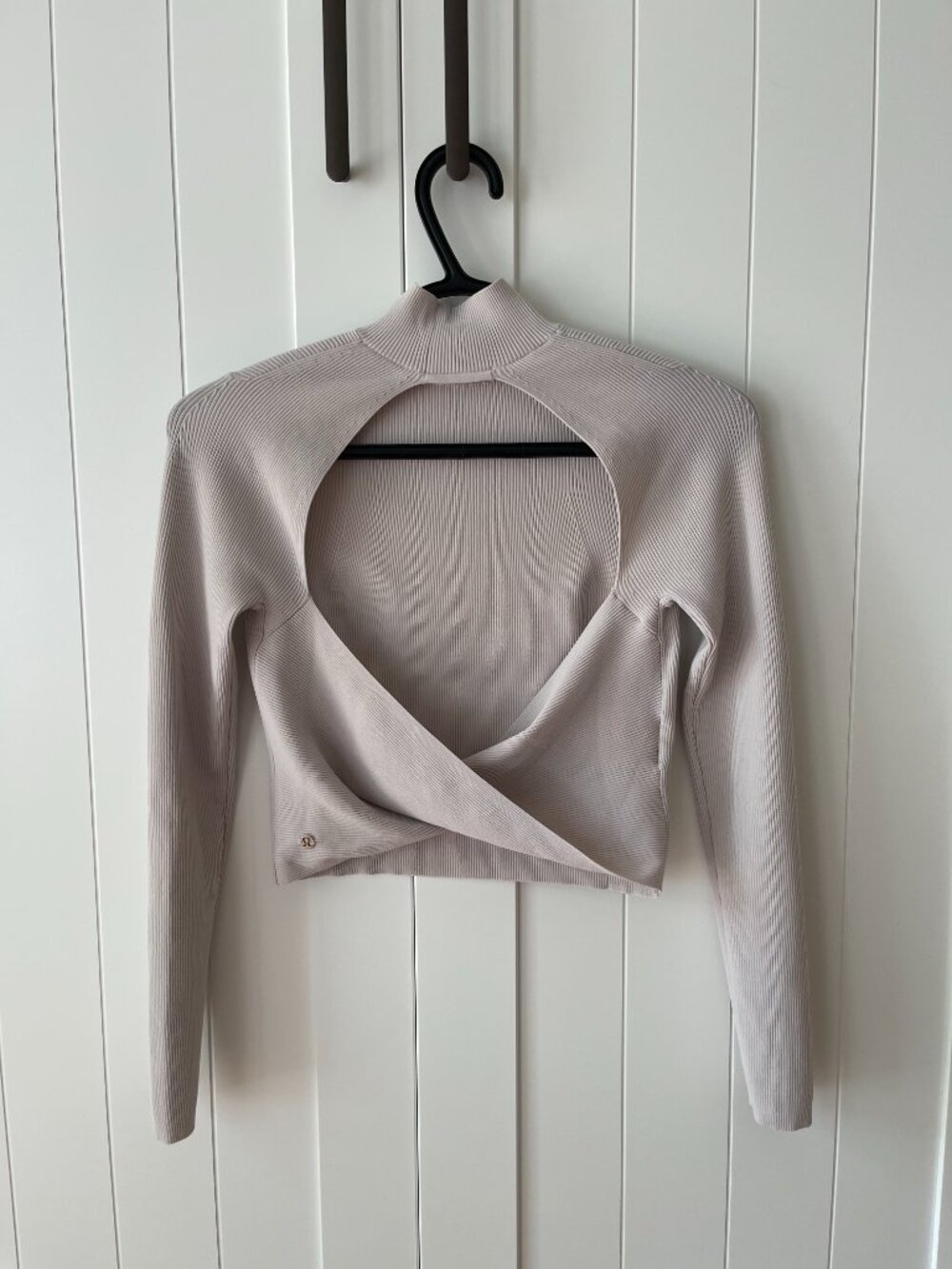Lululemon Ribbed Open-Back Long Sleeve Top - Picture 2 of 2